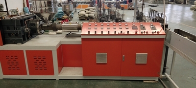 钢塑格栅条带挤出机