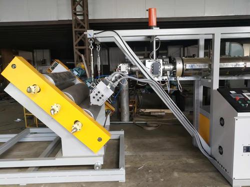 土工格室片材挤出机