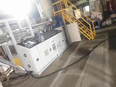 土工格室片材挤出机