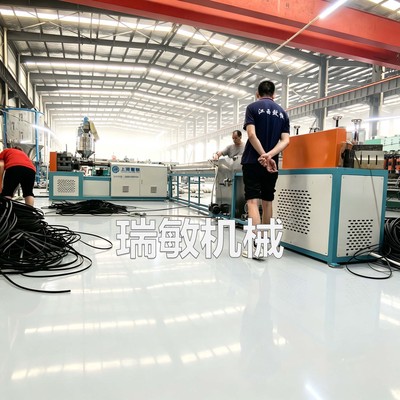 钢塑格栅条带挤出机