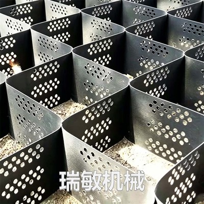 土工格室片材挤出机