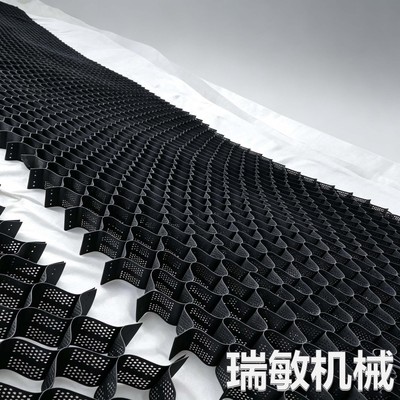 土工格室片材挤出机