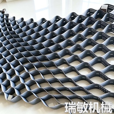 土工格室片材挤出机